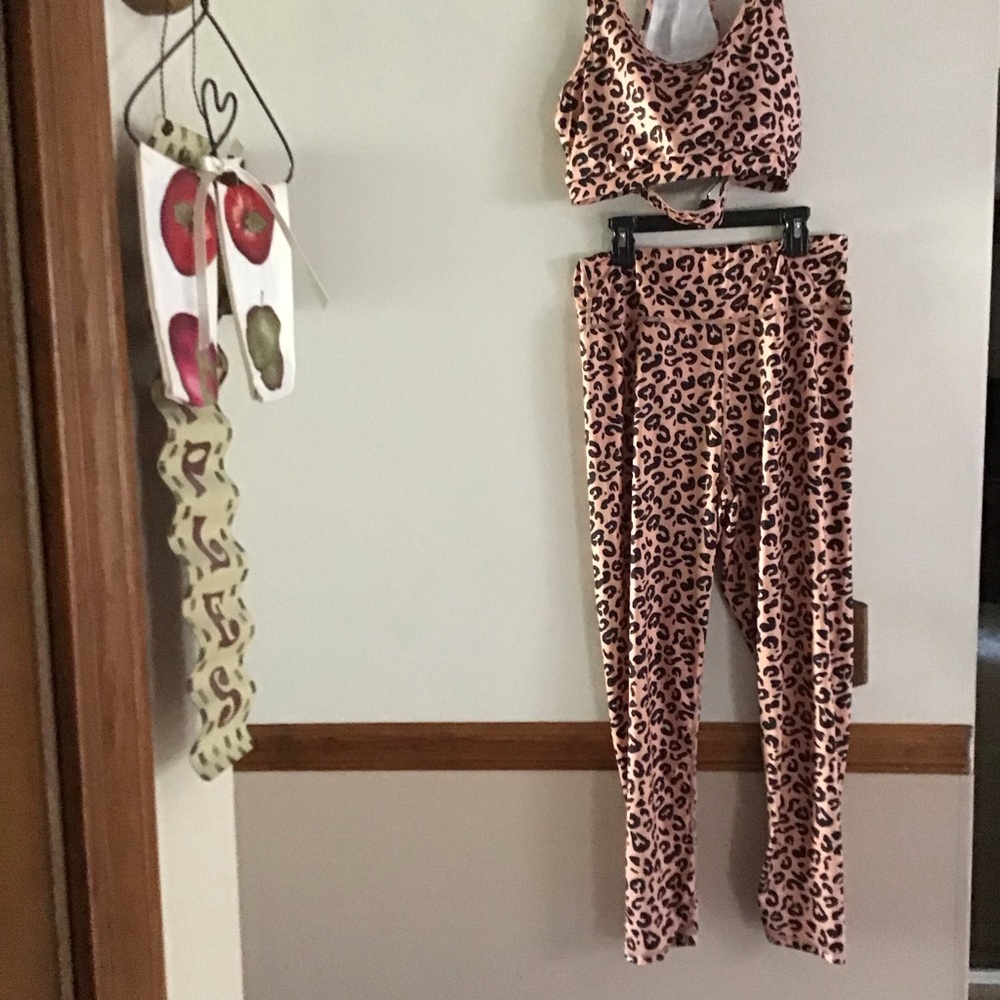 Shein Leggings set. Size Large